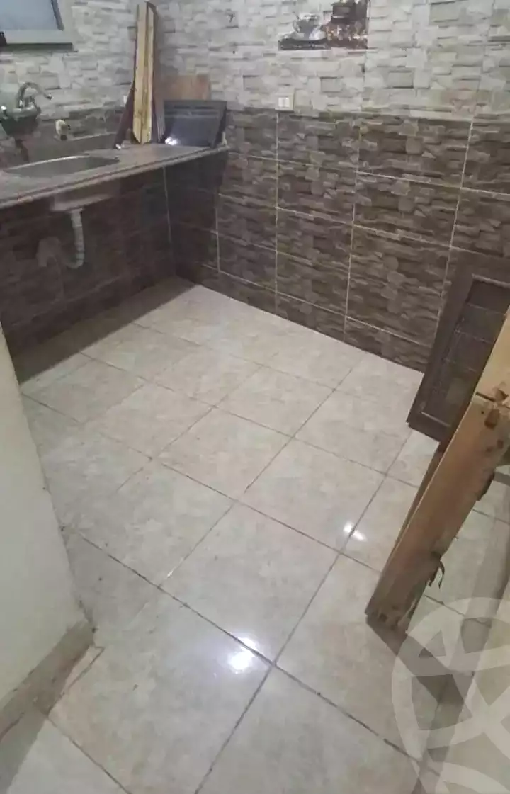 https://aqarmap.com.eg/ar/listing/7220593-for-rent-alexandria-al-agamy-lbytsh