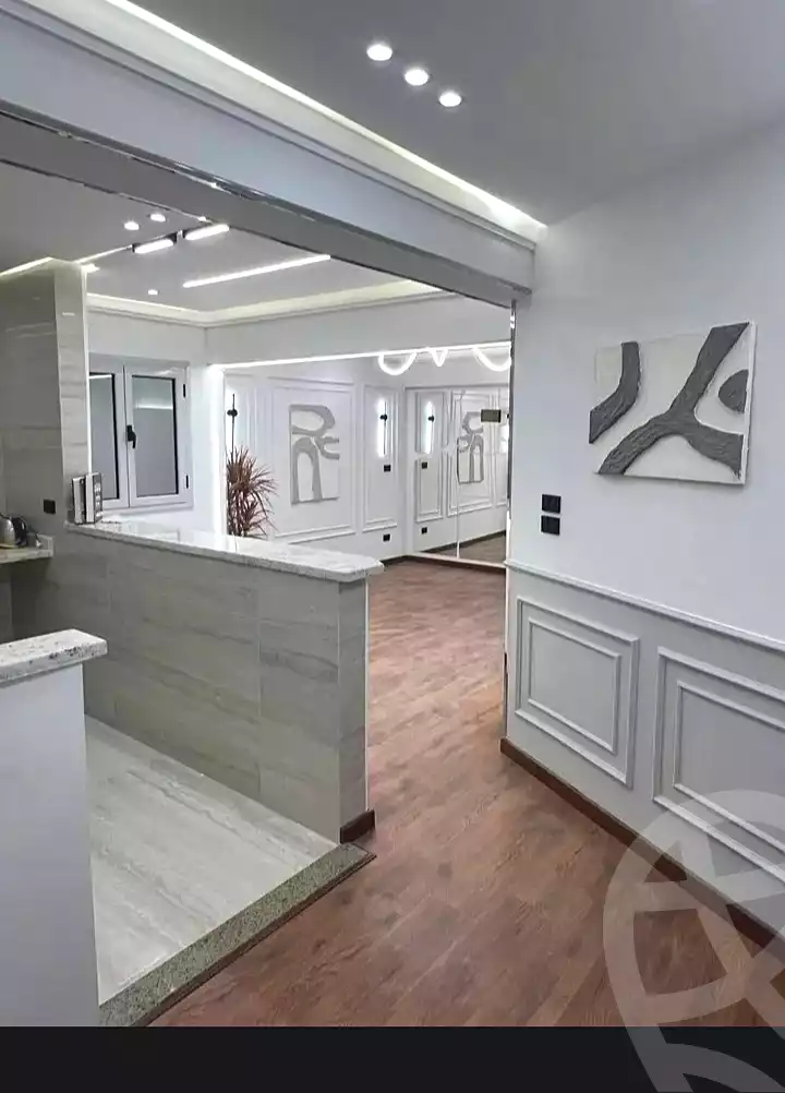 https://aqarmap.com.eg/ar/listing/7220645-for-sale-alexandria-miami-shr-jml-bd-lnsr
