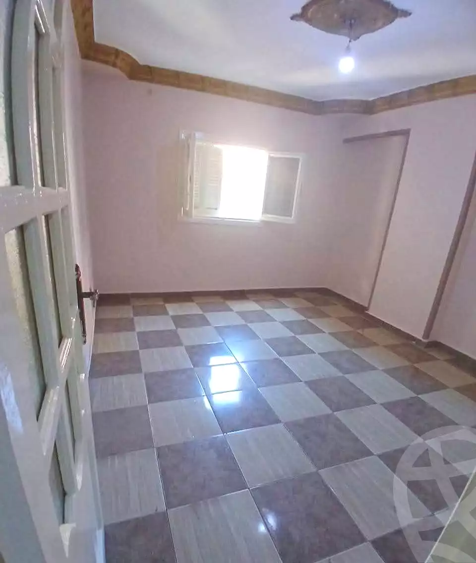 https://aqarmap.com.eg/en/listing/7221086-for-sale-alexandria-el-mandara-alex-el-mandara-bahri-sidi-kamal-st