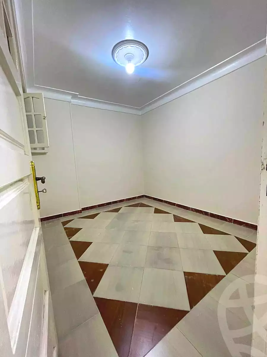 https://aqarmap.com.eg/en/listing/7221091-for-sale-alexandria-lsywf-shamaa