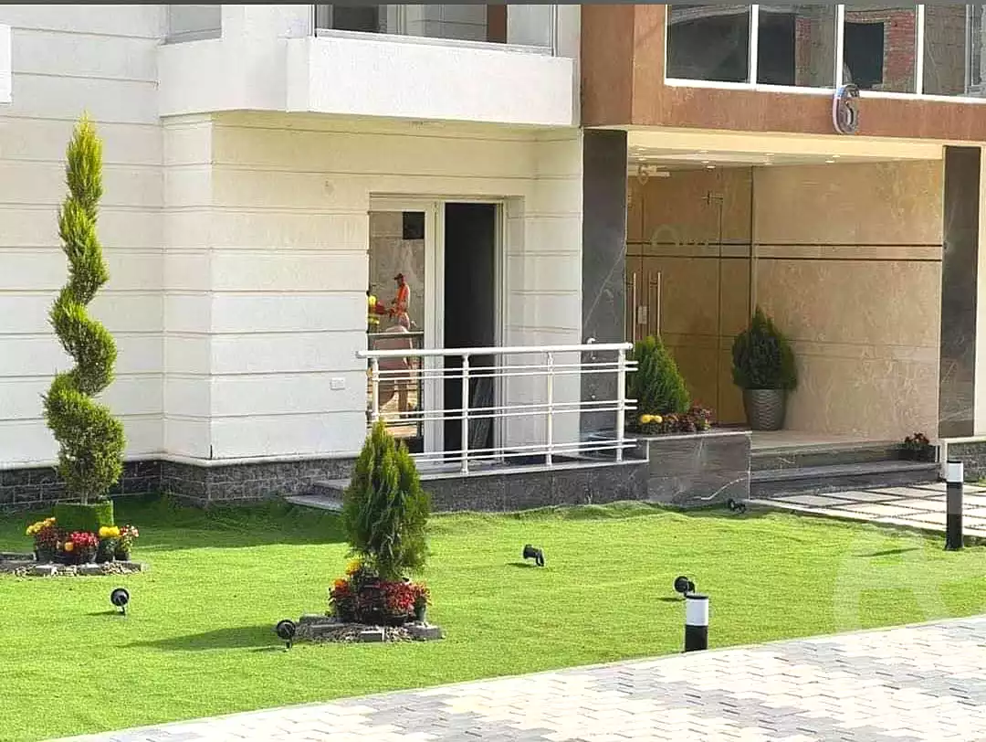 https://aqarmap.com.eg/en/listing/7221101-for-sale-cairo-new-administrative-capital-r7-wy-twrz