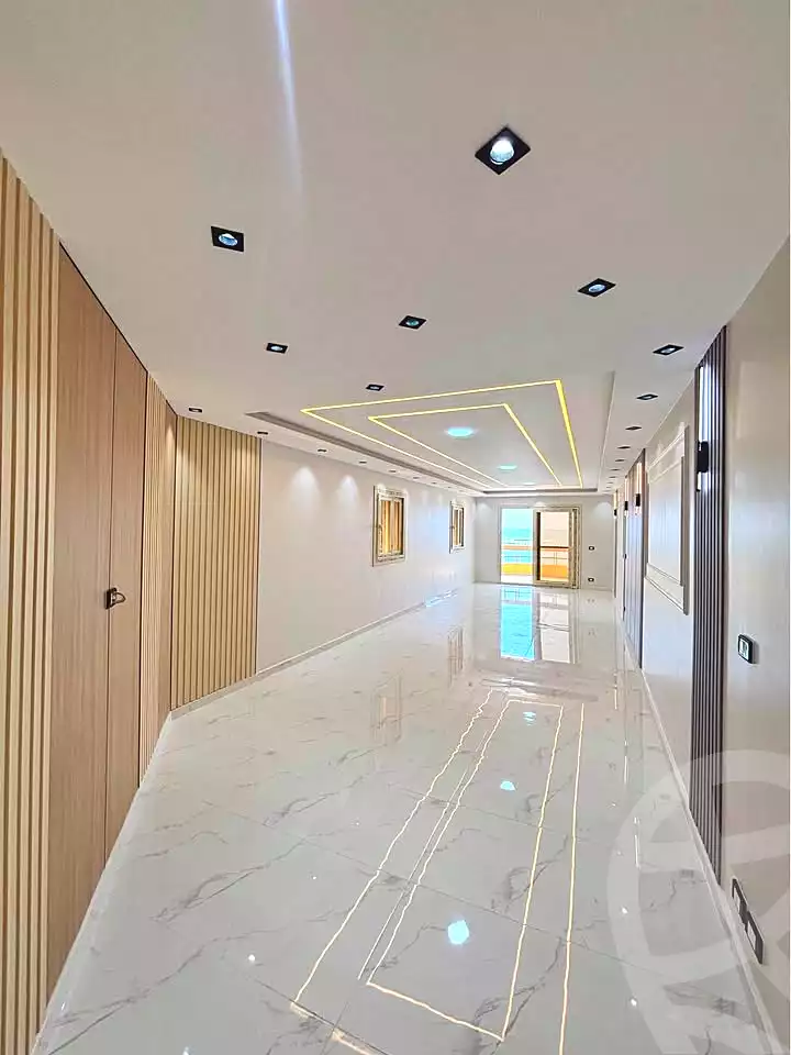 https://aqarmap.com.eg/ar/listing/7221163-for-sale-alexandria-miami-el-gaish-rd-st