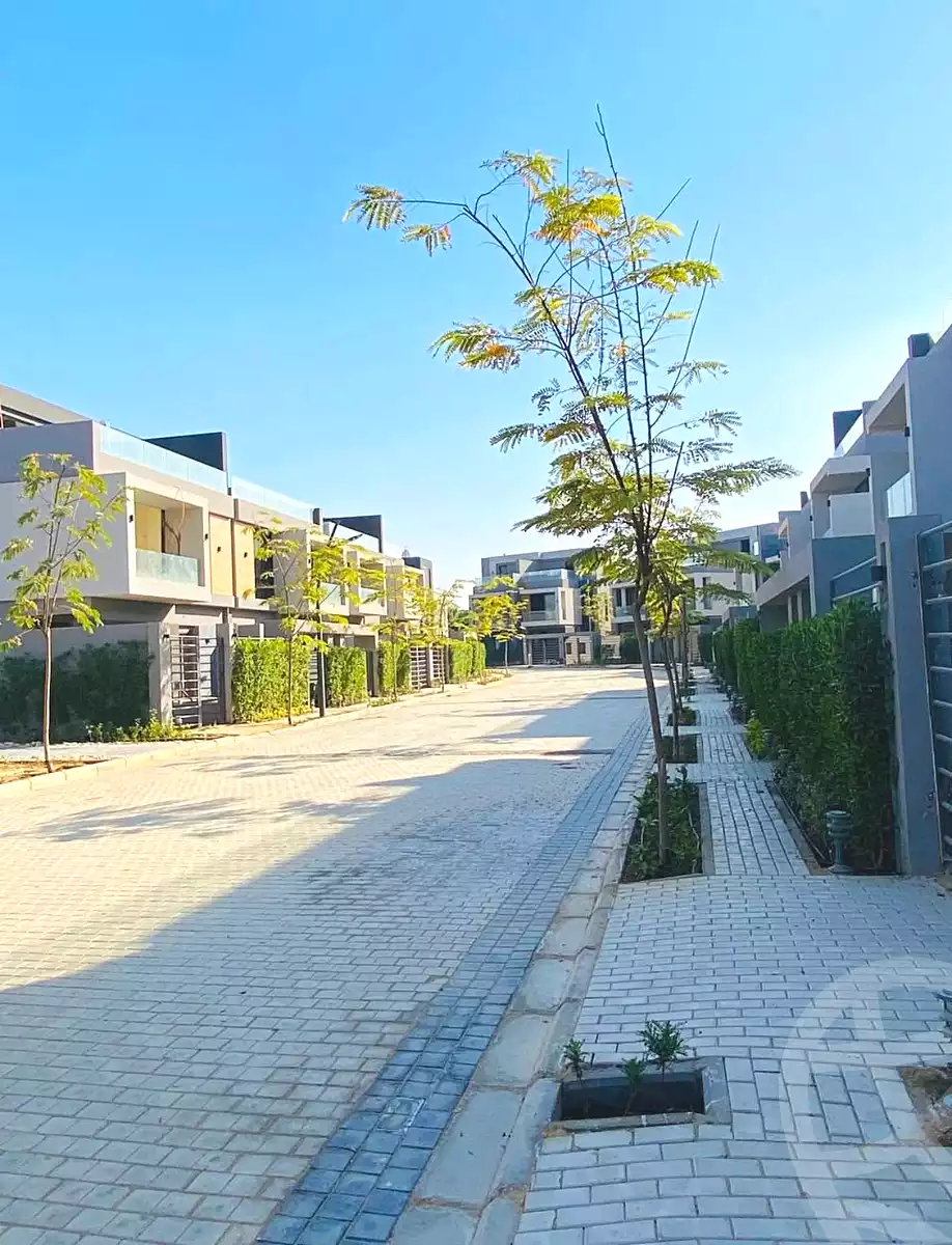 https://aqarmap.com.eg/en/listing/7221576-for-sale-cairo-new-cairo-compounds-el-patio-town-compound-la-vista