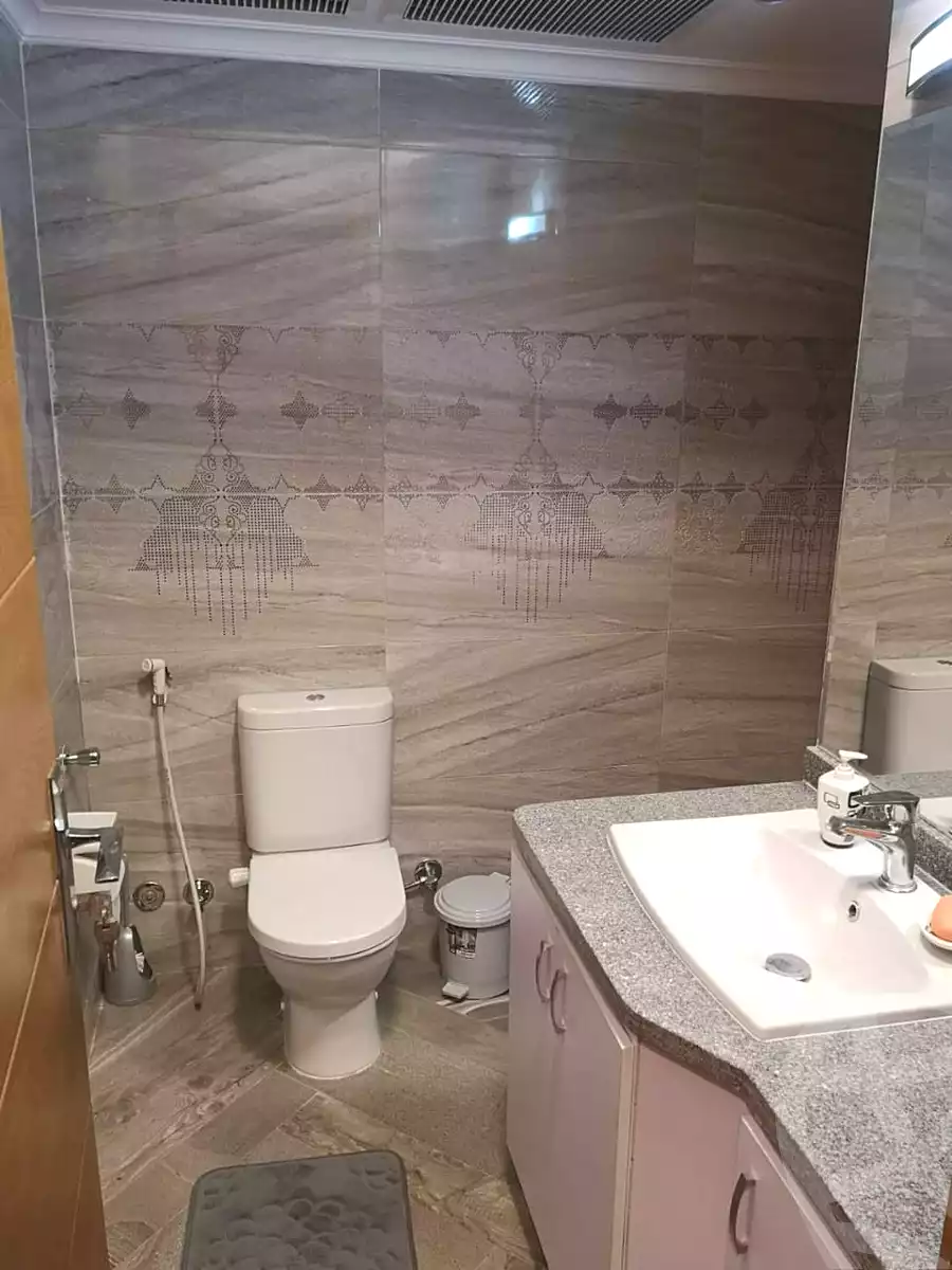 https://aqarmap.com.eg/ar/listing/7221607-for-sale-cairo-new-cairo-compounds-kmbwnd-lnkhyl