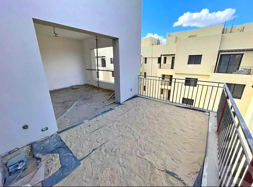 شقة بـ٣ غرف نوم في كلوب يارد اويست، صورة ٢ من ١٠