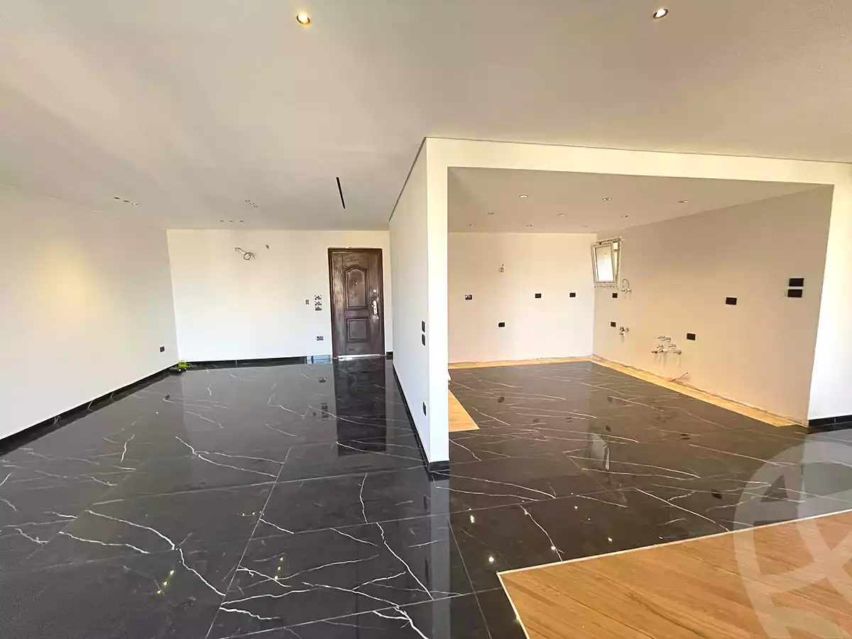 شقة بـ٣ غرف نوم في ذا سكوير، صورة ٤ من ١٠