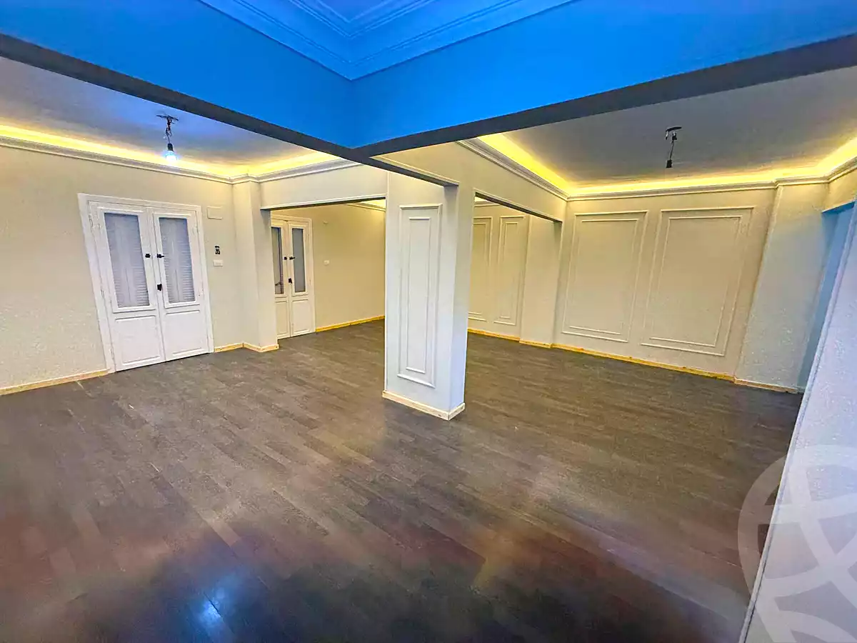 https://aqarmap.com.eg/en/listing/7221830-for-sale-cairo-helwan-azam-mosque-st