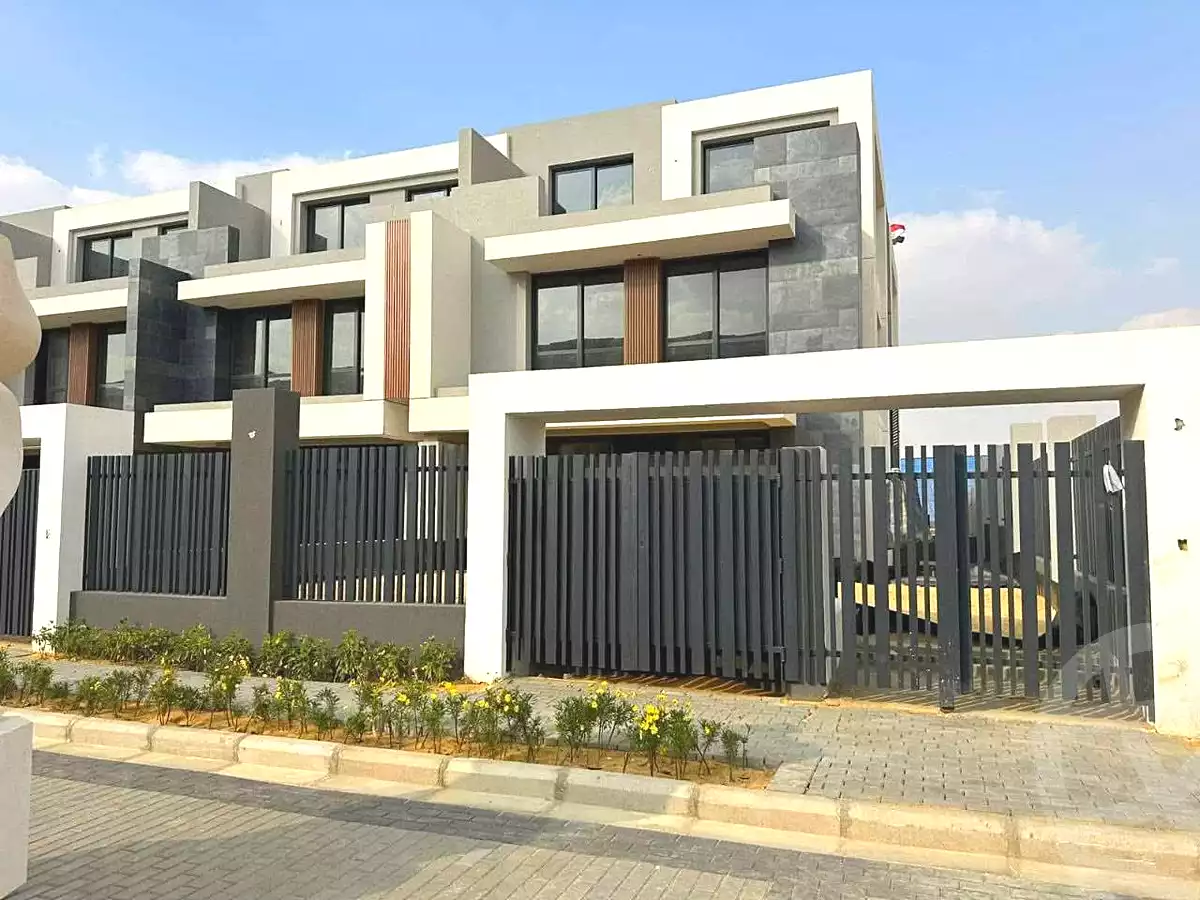 https://aqarmap.com.eg/en/listing/7221963-for-sale-cairo-new-cairo-compounds-el-patio-town-compound-la-vista