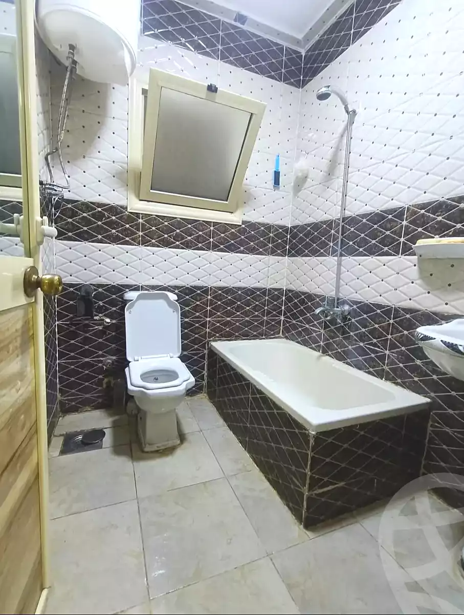 https://aqarmap.com.eg/ar/listing/7222410-for-sale-alexandria-al-agamy-lbytsh-al-samalehy-2-st