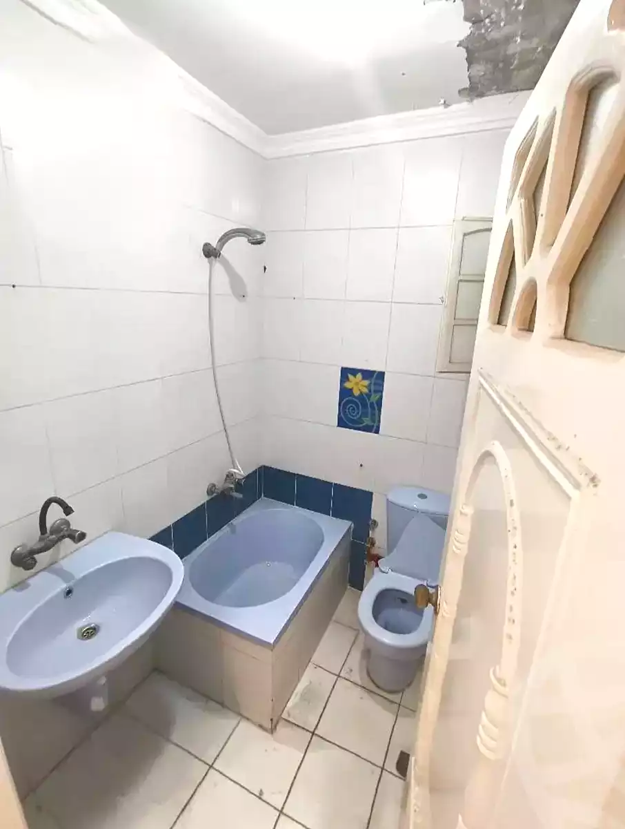 https://aqarmap.com.eg/ar/listing/7222462-for-sale-alexandria-al-agamy-l-jmy-lbhry-abd-el-hameed-radwan-st