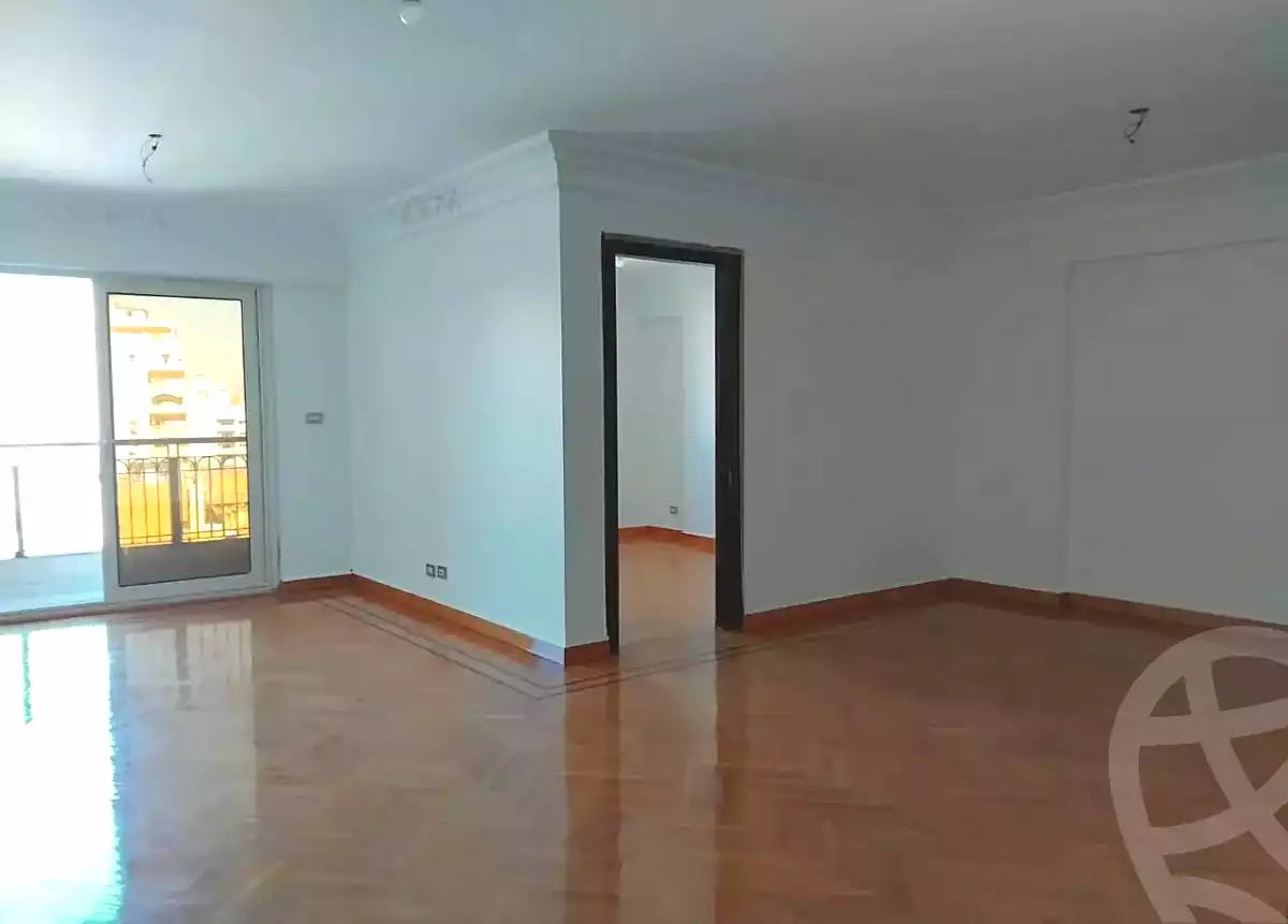 https://aqarmap.com.eg/ar/listing/7222484-for-rent-alexandria-camp-cesar-port-said-street
