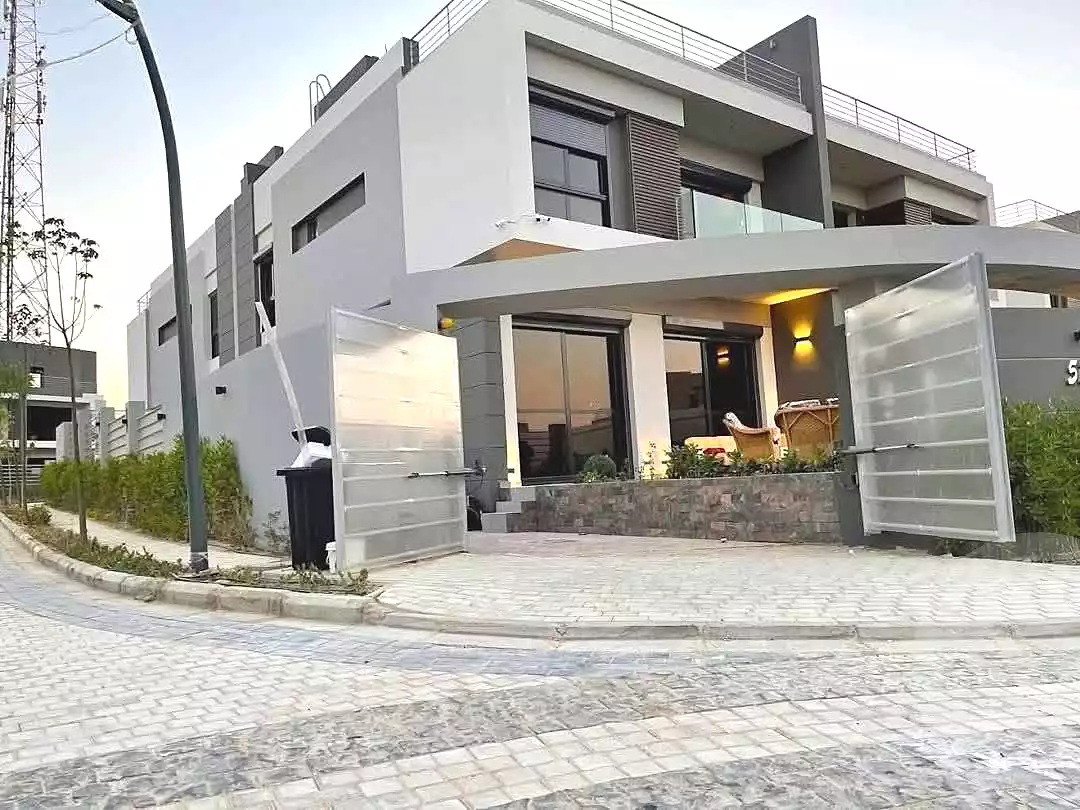 https://aqarmap.com.eg/ar/listing/7222627-for-sale-cairo-new-cairo-6th-settlement-compounds-el-patio-hills-compound-la-vista