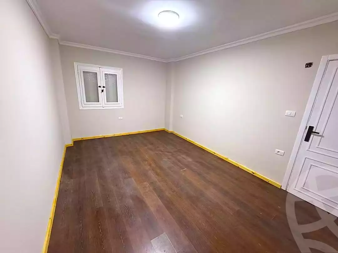 https://aqarmap.com.eg/ar/listing/7222743-for-sale-cairo-helwan-azam-mosque-st