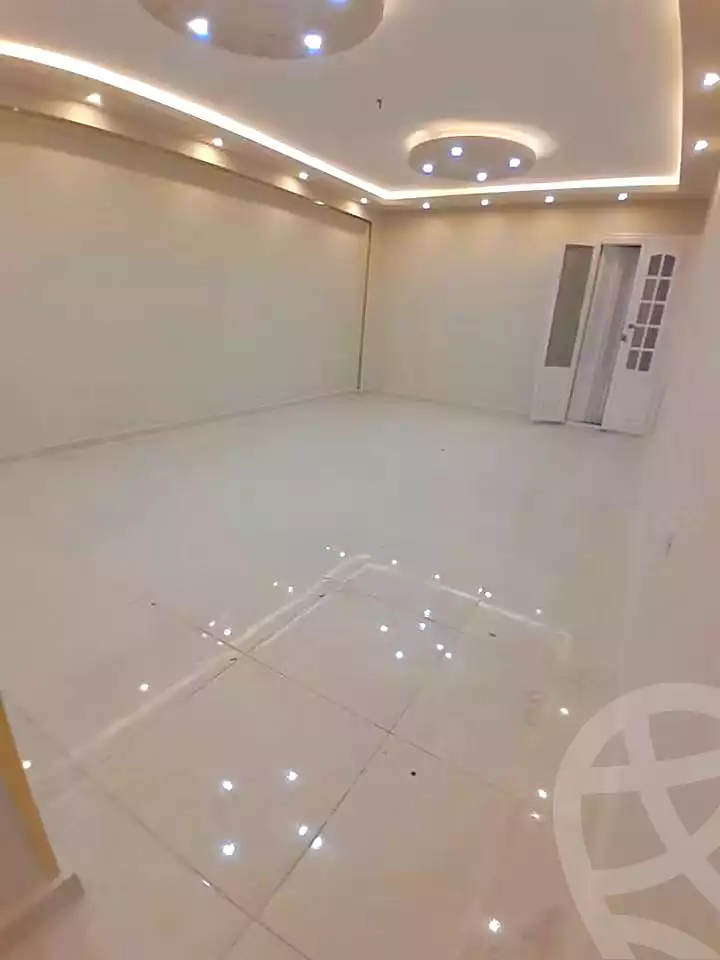 https://aqarmap.com.eg/ar/listing/7223075-for-sale-alexandria-lsywf-el-falki