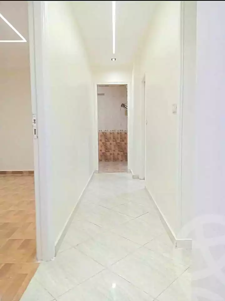 https://aqarmap.com.eg/ar/listing/7223427-for-sale-alexandria-sydy-bshr-sydy-bshr-qbly-el-sadaqa-el-islameya-mosque-st