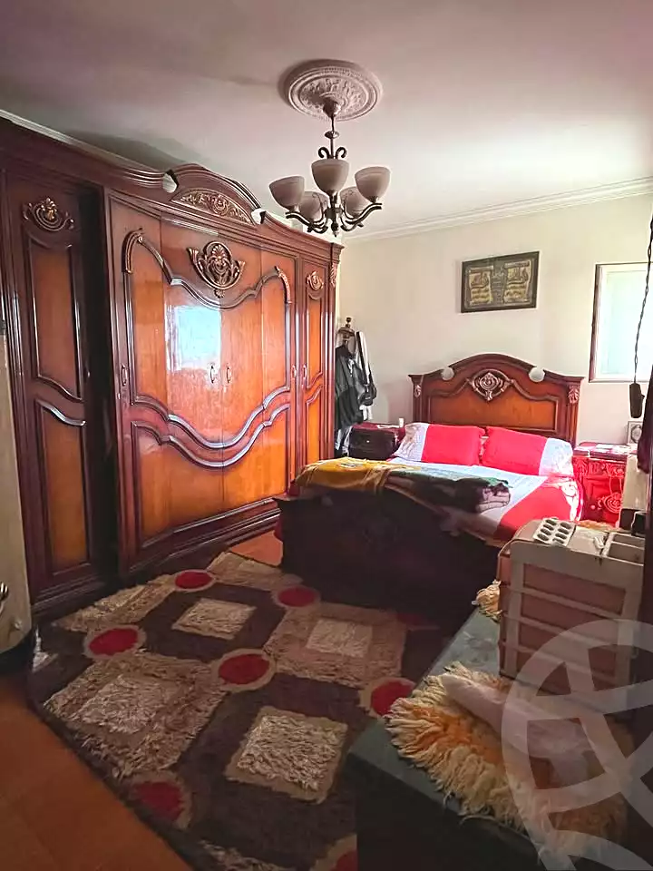 https://aqarmap.com.eg/en/listing/7223627-for-sale-cairo-faisal-kafr-tohormos-queen-nazli-st