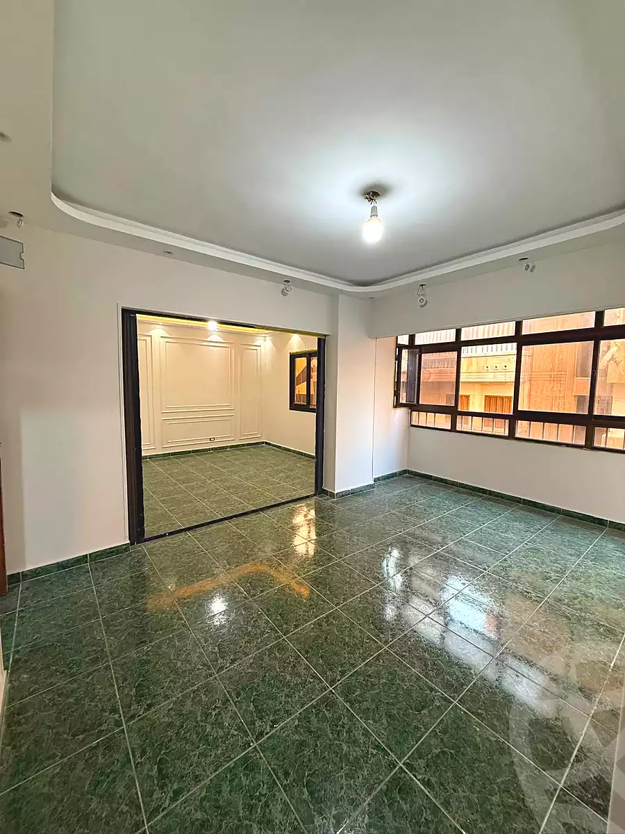 https://aqarmap.com.eg/ar/listing/7224269-for-sale-alexandria-el-asafra-shr-45