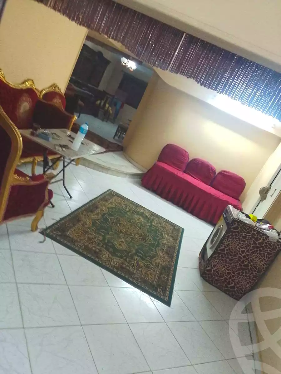 https://aqarmap.com.eg/ar/listing/7224389-for-sale-cairo-helwan-ahmed-enci-st