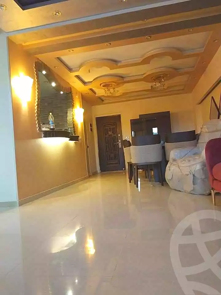 https://aqarmap.com.eg/ar/listing/7225261-for-sale-cairo-helwan-helwan-el-sharkeya-ryad-pasha-st