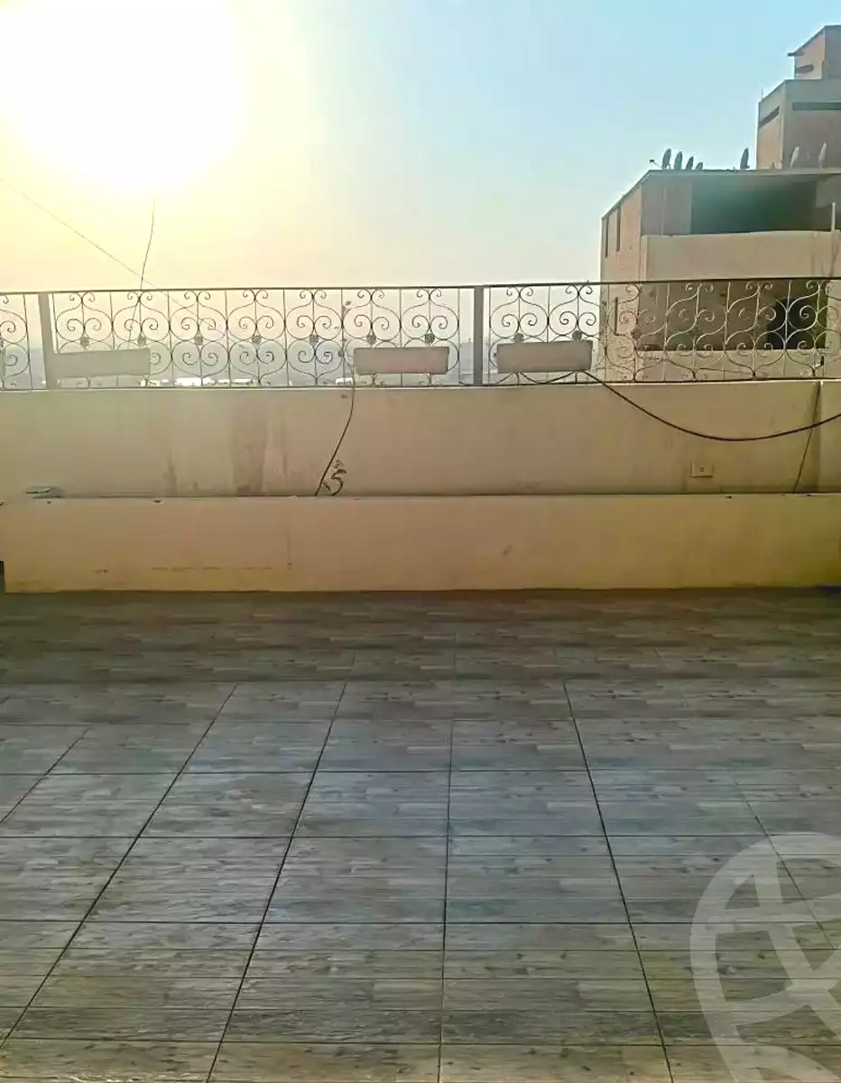 https://aqarmap.com.eg/ar/listing/7225547-for-sale-cairo-helwan-kwrnysh-hlwn