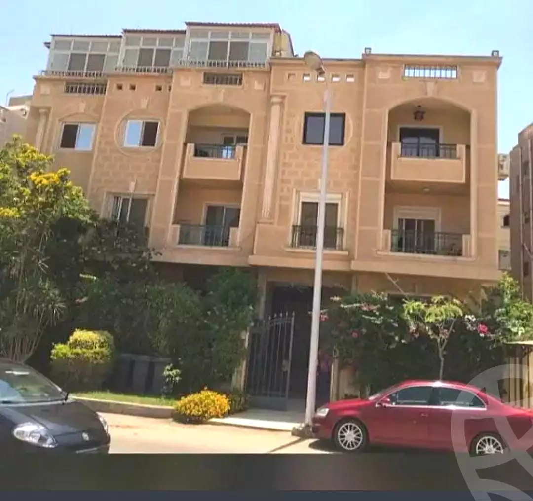 https://aqarmap.com.eg/ar/listing/7225645-for-sale-cairo-new-cairo-el-ahyaa-first-neighborhood-omar-ibn-abd-el-aziz-st