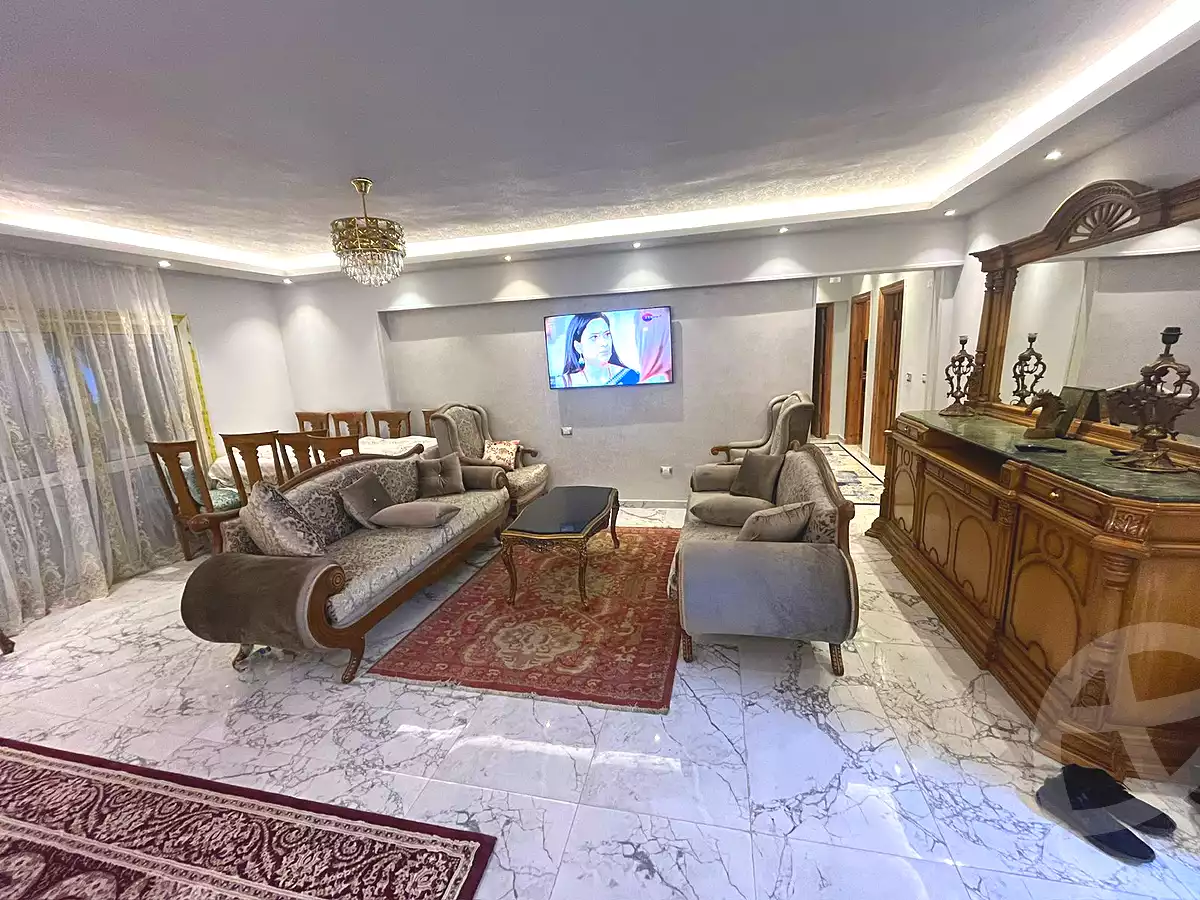 https://aqarmap.com.eg/ar/listing/7225875-for-rent-cairo-el-sheikh-zayed-city-compounds-el-khamayel