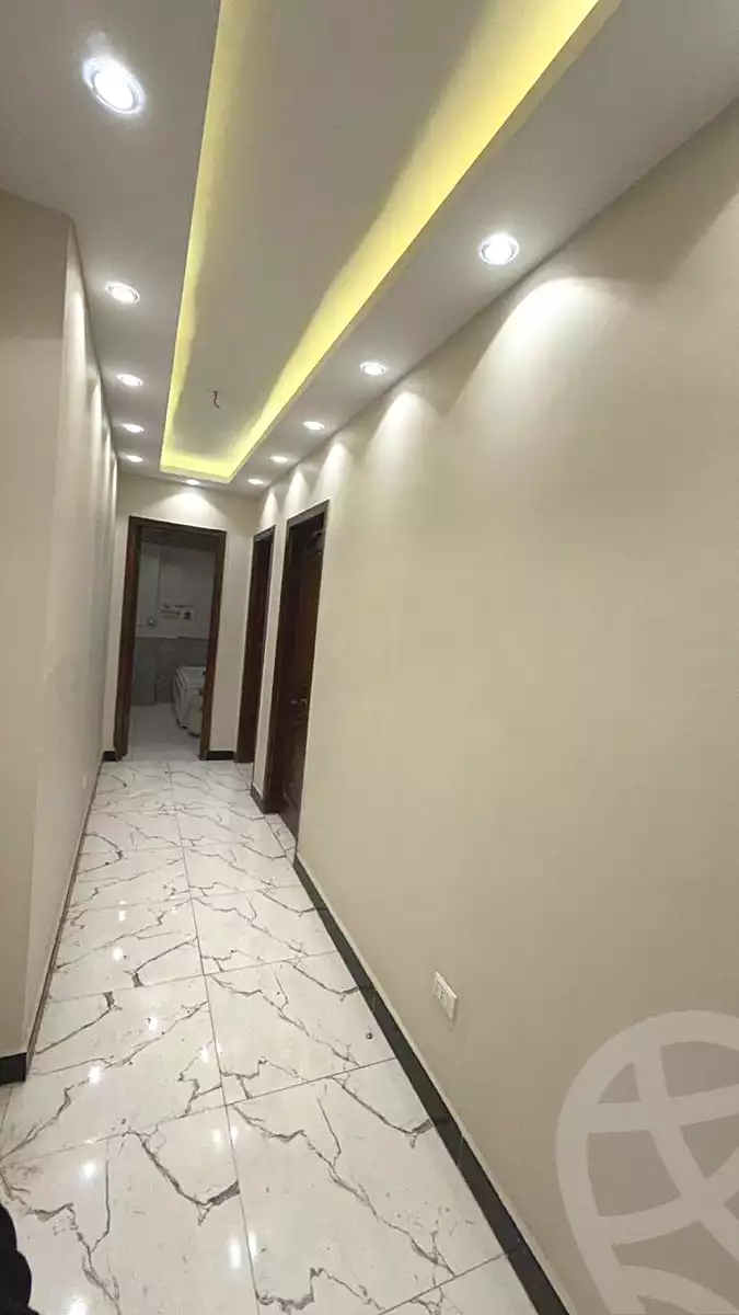 https://aqarmap.com.eg/ar/listing/7226264-for-sale-cairo-6th-of-october-el-ahyaa-neighborhood-3rd-al-hay-al-thalith-st
