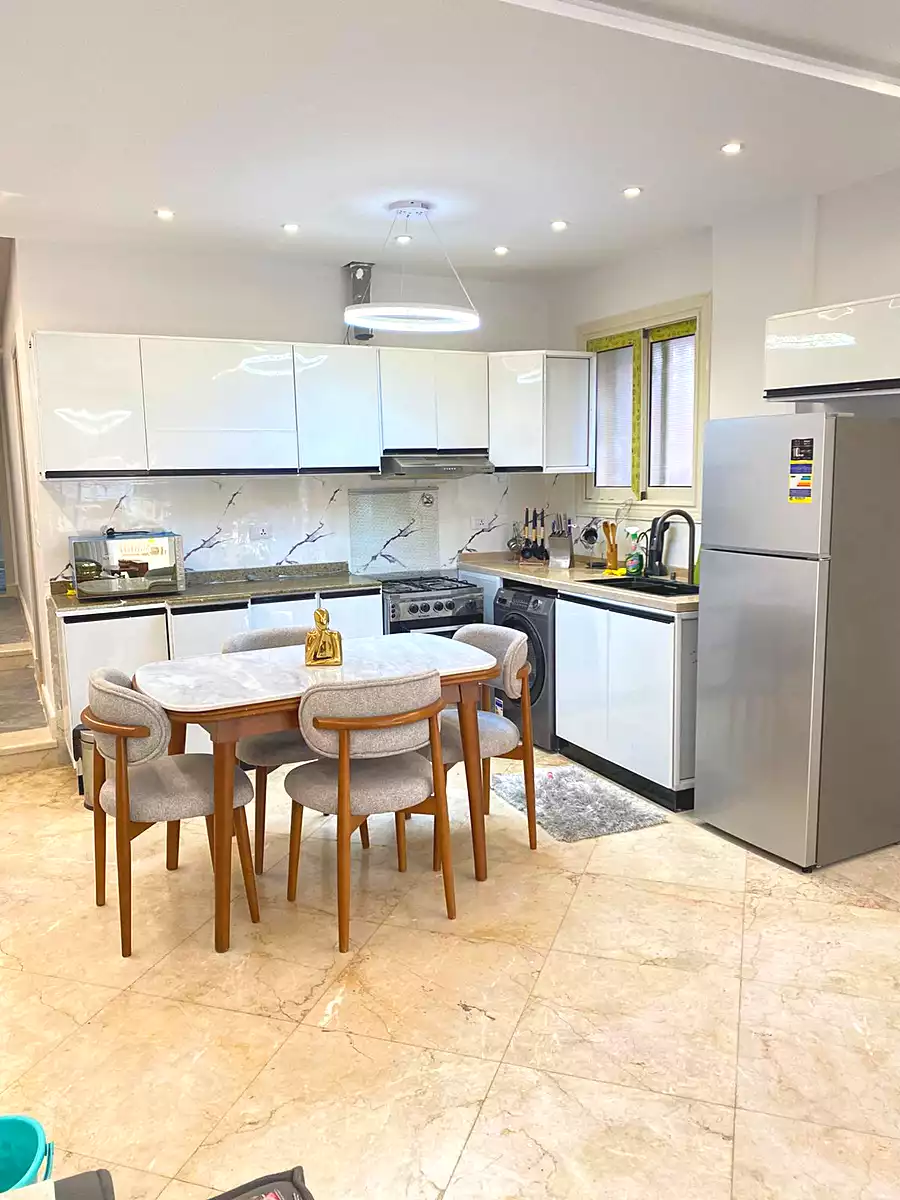 https://aqarmap.com.eg/ar/listing/7226429-for-rent-cairo-el-sheikh-zayed-city-compounds-beverly-hills