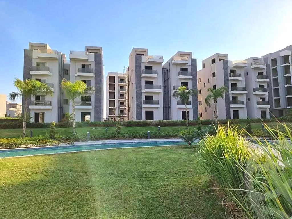 https://aqarmap.com.eg/ar/listing/7226857-for-sale-cairo-6th-of-october-hadaeq-october-compounds-sun-capital