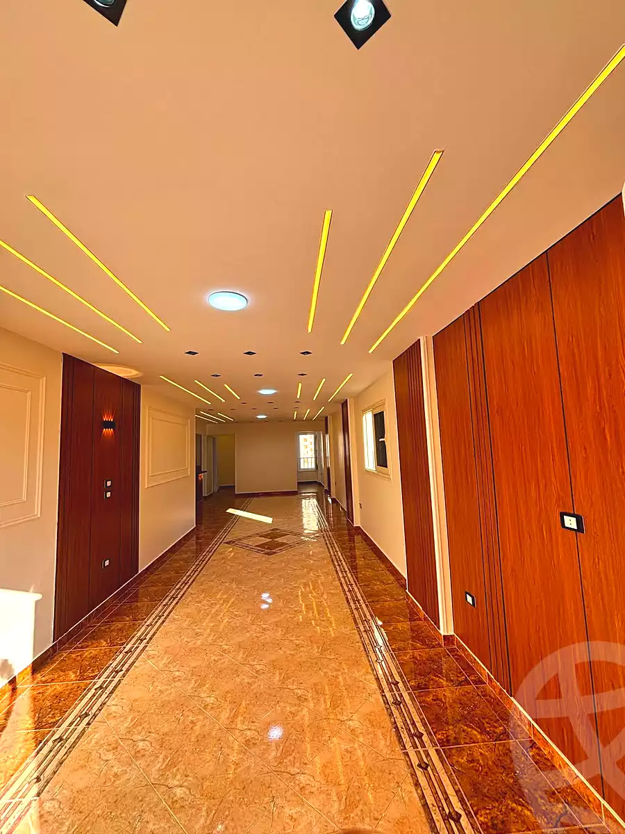 https://aqarmap.com.eg/ar/listing/7227130-for-sale-alexandria-sydy-bshr-sydy-bshr-bhry-shr-mhmwd-l-yswy