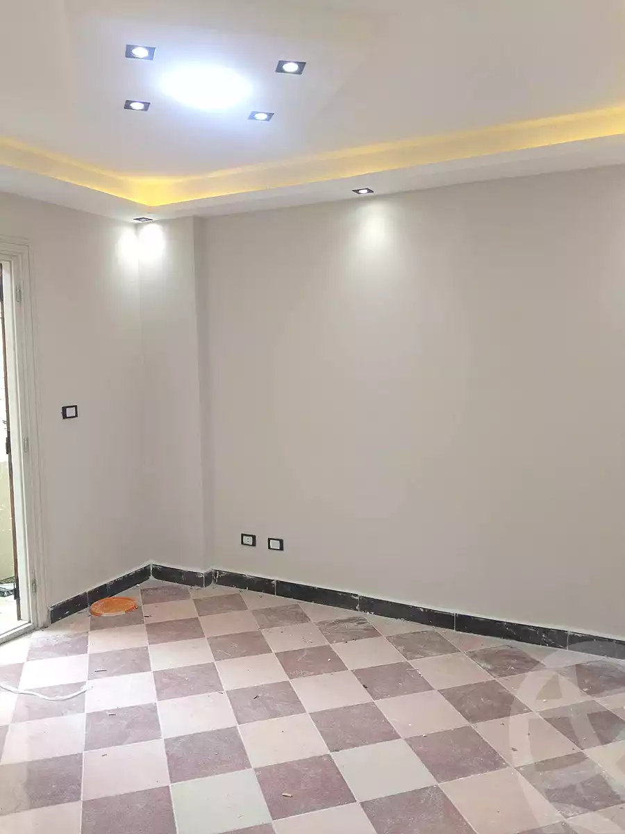 https://aqarmap.com.eg/ar/listing/7227433-for-sale-alexandria-al-agamy-lbytsh-el-saleheen-mosque-st