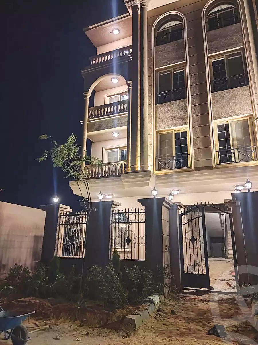 https://aqarmap.com.eg/ar/listing/7227489-for-sale-sharqia-10th-of-ramadan-al-hay-al-thaleth-wa-thlathoon