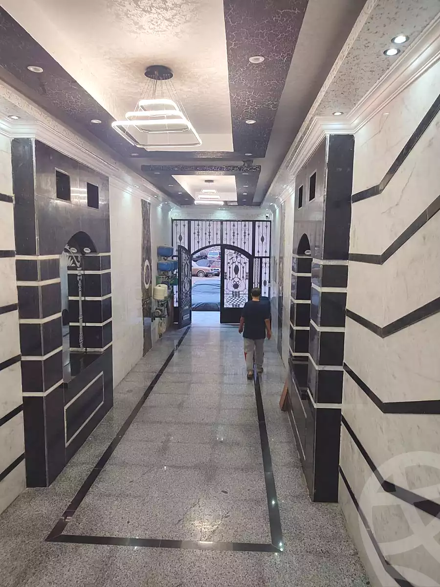 https://aqarmap.com.eg/ar/listing/7227700-for-sale-cairo-nozha-2-el-khamseen-st