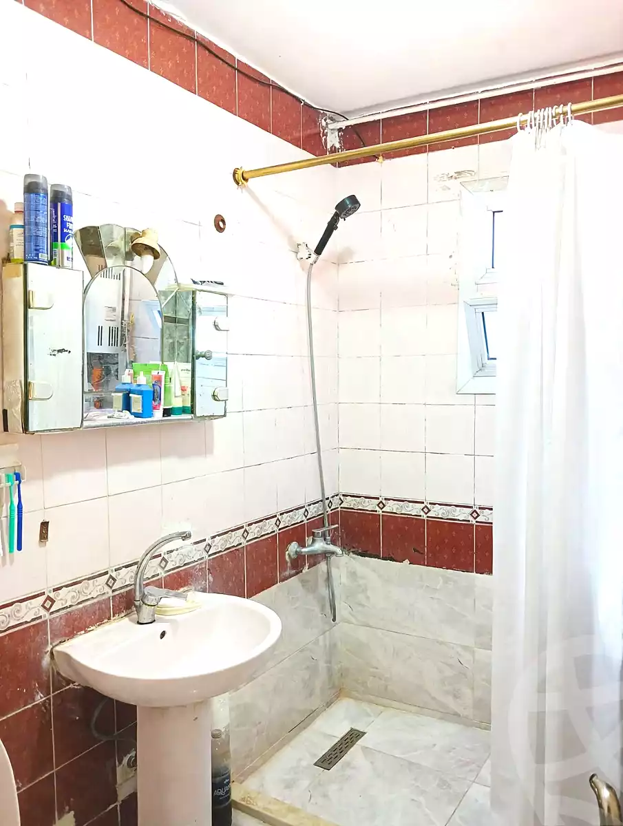 https://aqarmap.com.eg/ar/listing/7227693-for-sale-cairo-el-sayyeda-zeinab-sidi-zeinhom-st