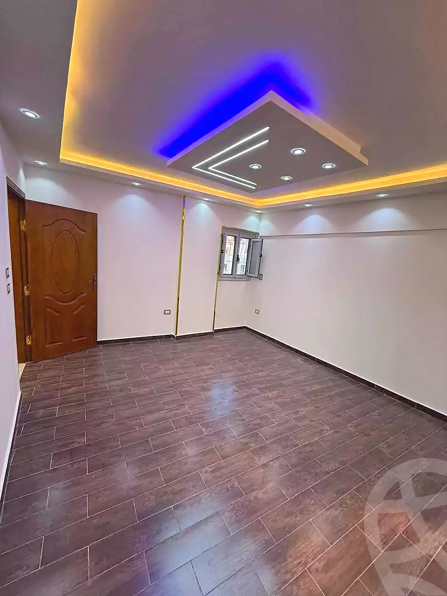 https://aqarmap.com.eg/ar/listing/7228104-for-sale-alexandria-miami-el-sayed-radwan-st