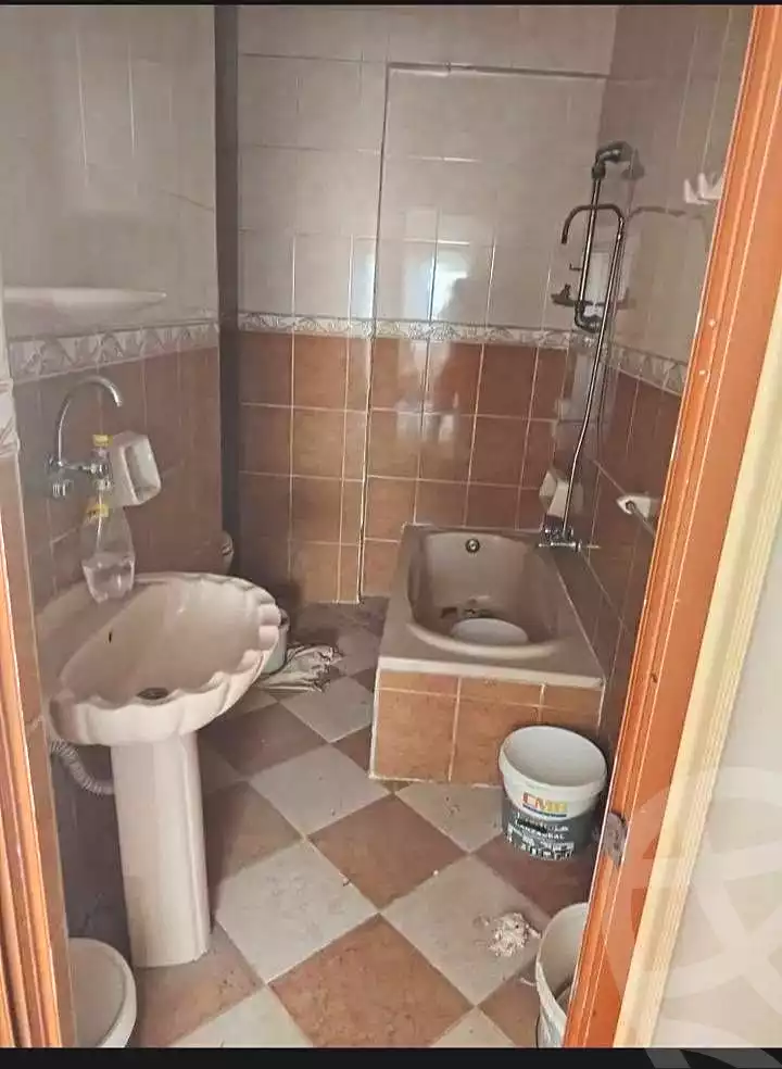 https://aqarmap.com.eg/ar/listing/7228282-for-rent-alexandria-al-agamy-el-hanouvel
