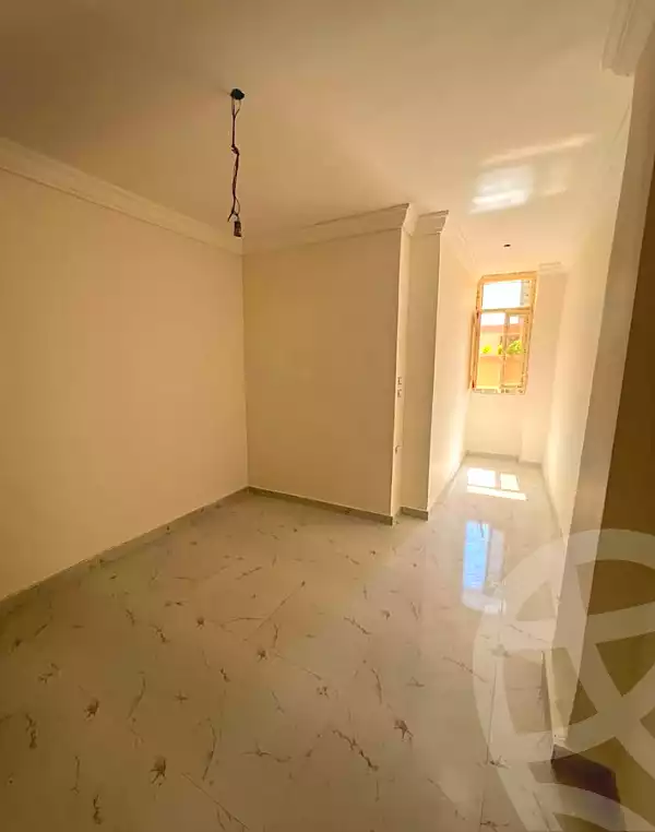 https://aqarmap.com.eg/ar/listing/7228659-for-sale-alexandria-moharram-bey-kanal-al-mahmoudeya-al-bahri-st