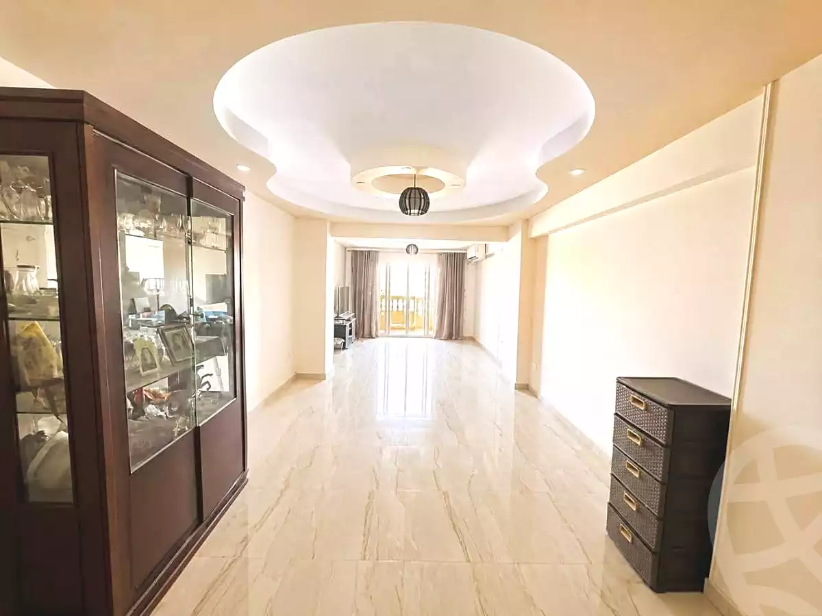 https://aqarmap.com.eg/en/listing/7228874-for-sale-cairo-helwan-zou-el-fekar-basha-st