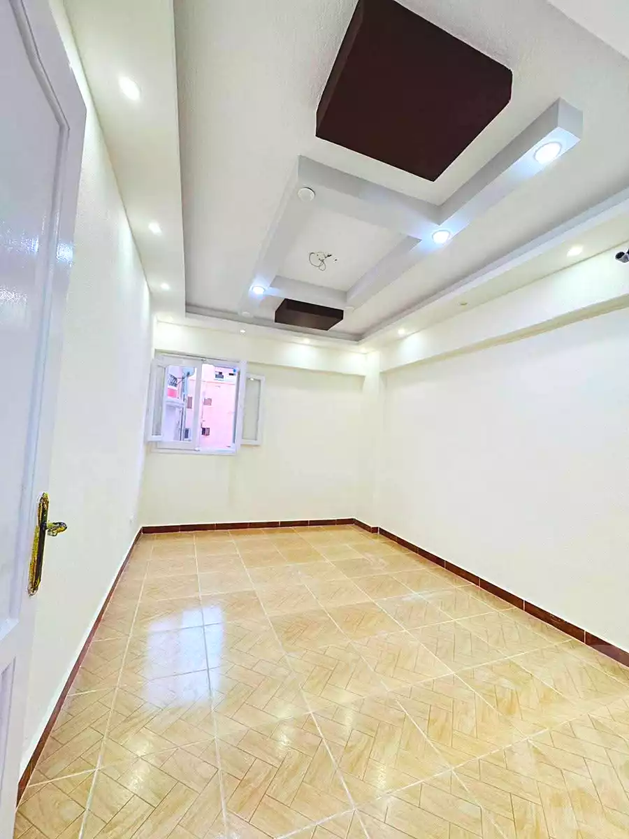 https://aqarmap.com.eg/ar/listing/7229005-for-sale-alexandria-al-agamy-shataa-el-nakheel