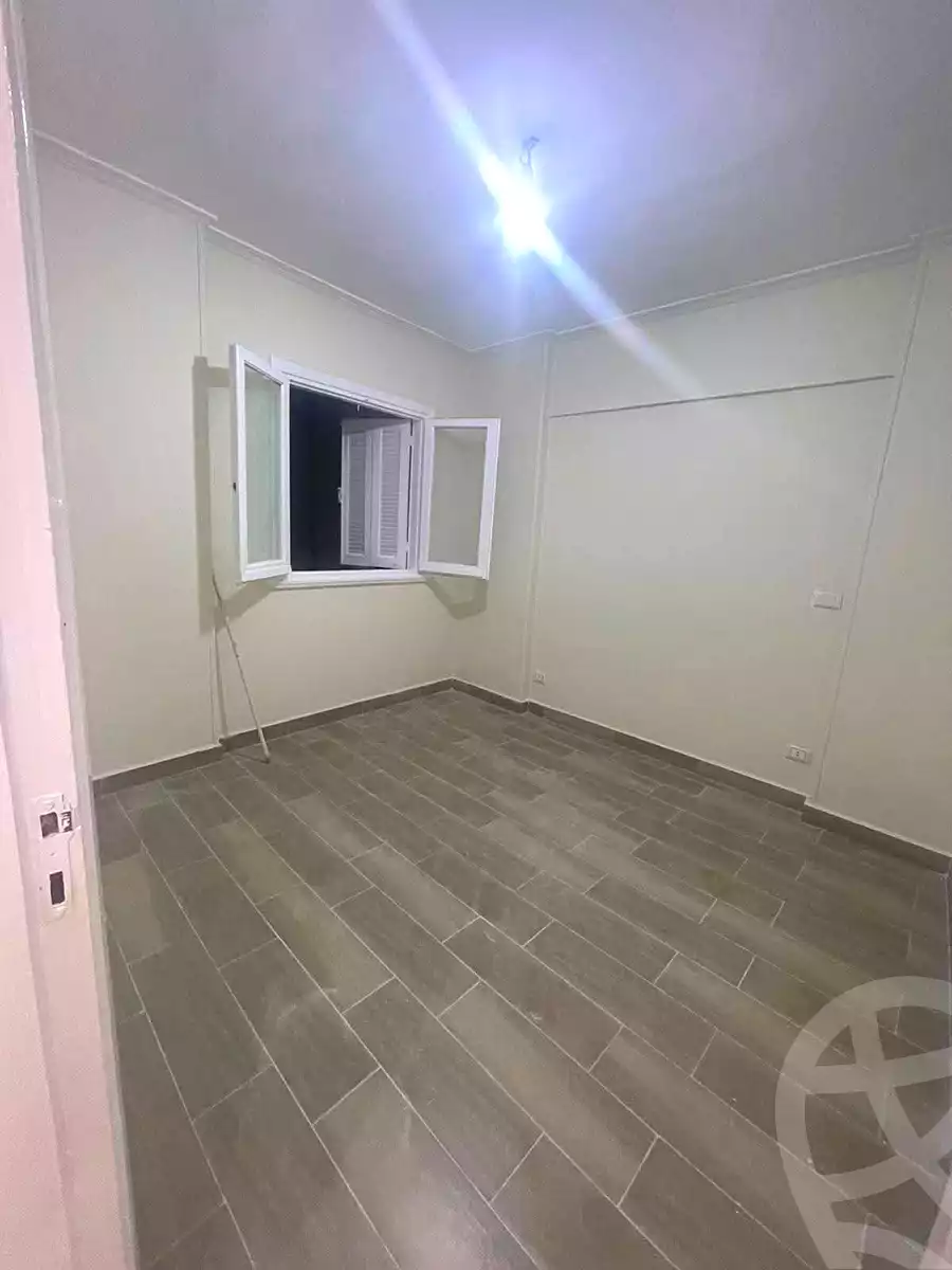 https://aqarmap.com.eg/ar/listing/7229096-for-sale-alexandria-miami-mahmoud-el-isawy-st