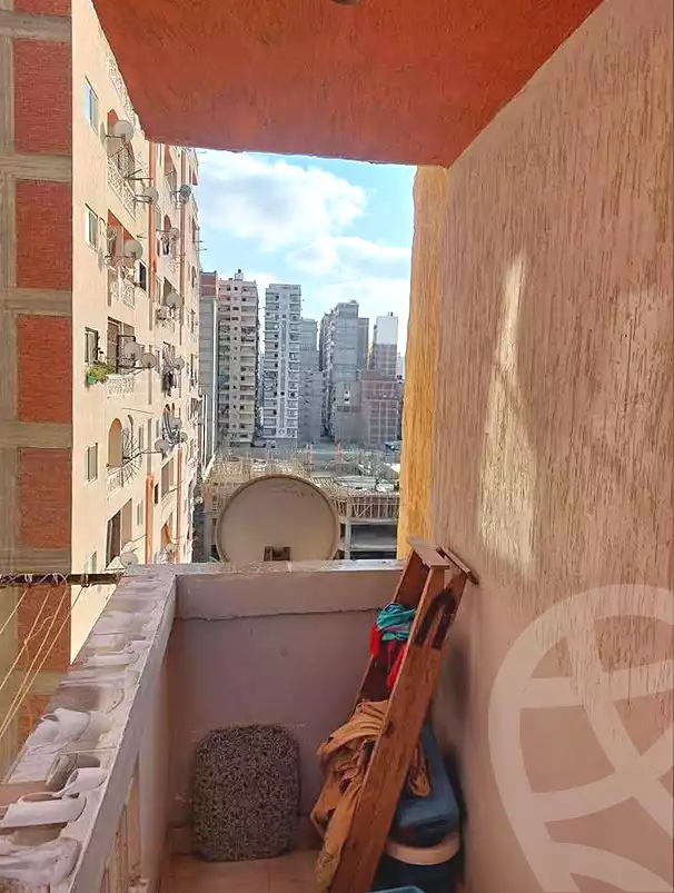 https://aqarmap.com.eg/ar/listing/7229111-for-sale-alexandria-new-miami-eskot