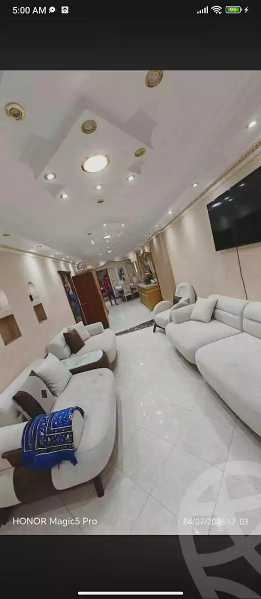 https://aqarmap.com.eg/en/listing/7229215-for-sale-cairo-helwan-helwan-el-sharkeya-mostafa-safwat-st