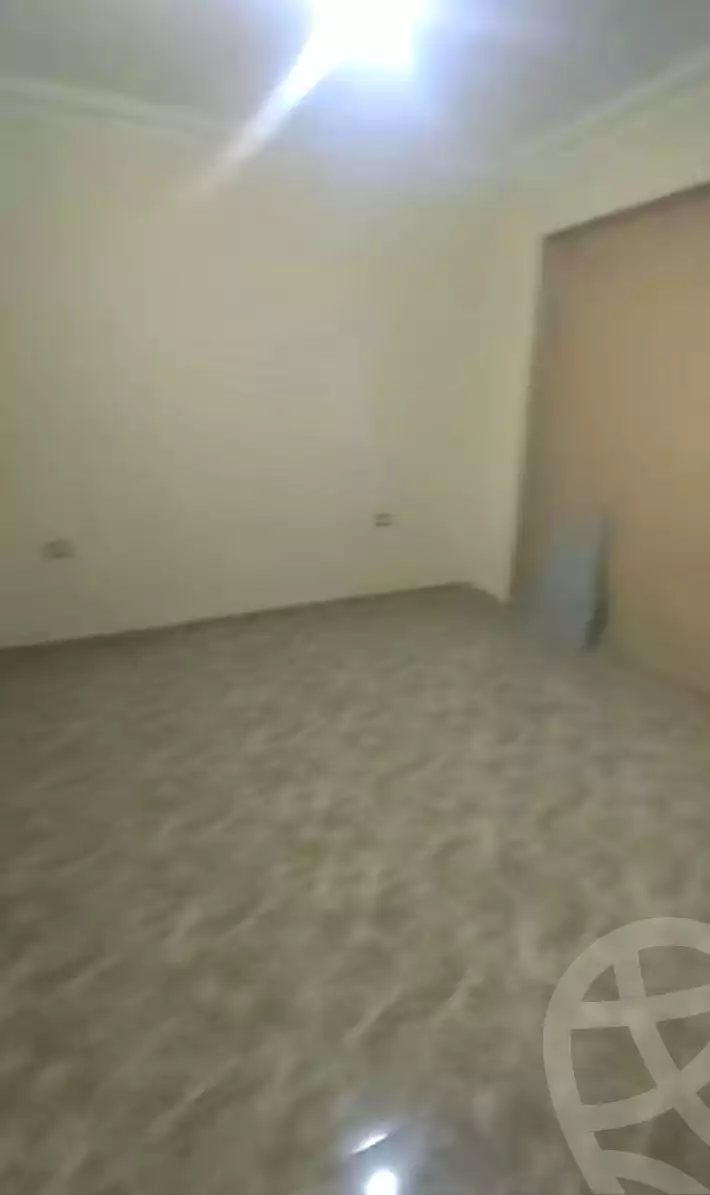 https://aqarmap.com.eg/ar/listing/7229550-for-rent-alexandria-new-miami-eskot