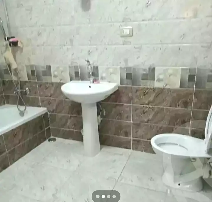 https://aqarmap.com.eg/en/listing/7229820-for-sale-alexandria-el-mandara-shr-mlk-hfny