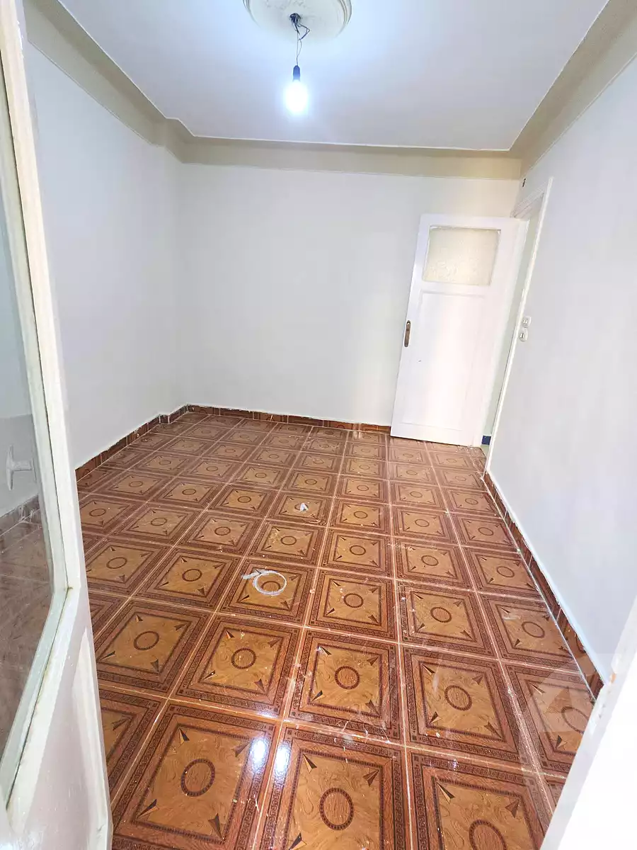 https://aqarmap.com.eg/en/listing/7229828-for-sale-alexandria-bahray-el-anfoshy-sidi-abou-el-abbas-st