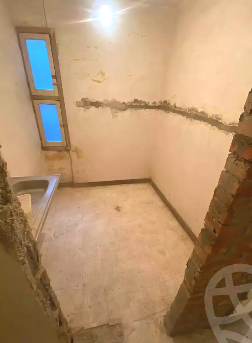 https://aqarmap.com.eg/ar/listing/7229795-for-sale-alexandria-ganaklis