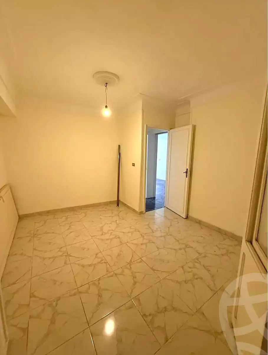https://aqarmap.com.eg/en/listing/7230048-for-sale-alexandria-sydy-bshr-sydy-bshr-bhry-abd-el-salam-aref-st