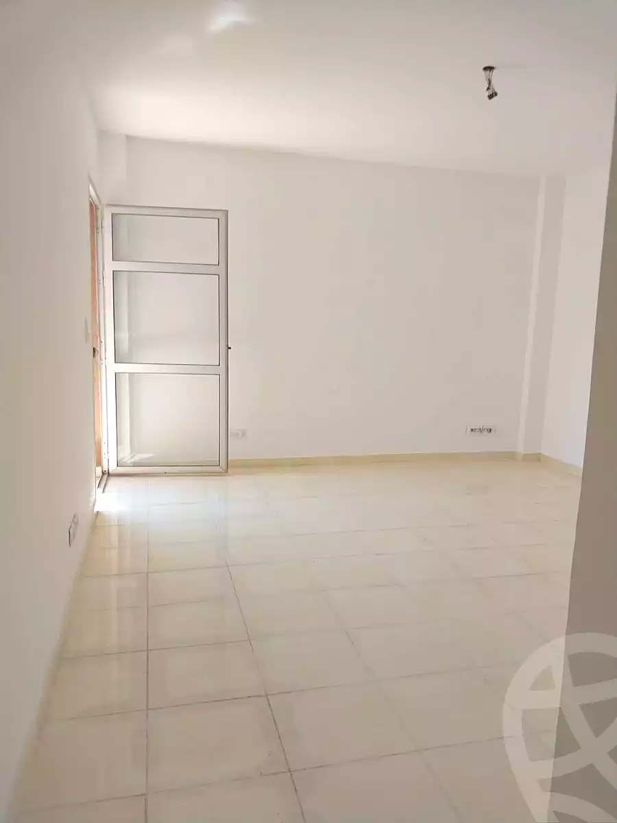 https://aqarmap.com.eg/ar/listing/7230369-for-sale-cairo-new-cairo-madinaty-eleventh-zone-buildings-group-114
