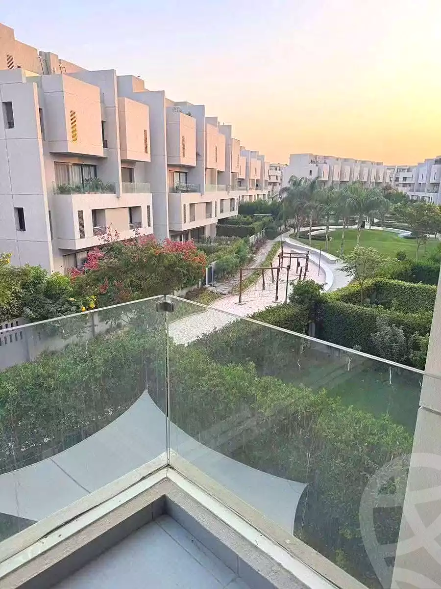 https://aqarmap.com.eg/ar/listing/7230926-for-sale-cairo-el-shorouk-compounds-al-burouj-compound-imkan