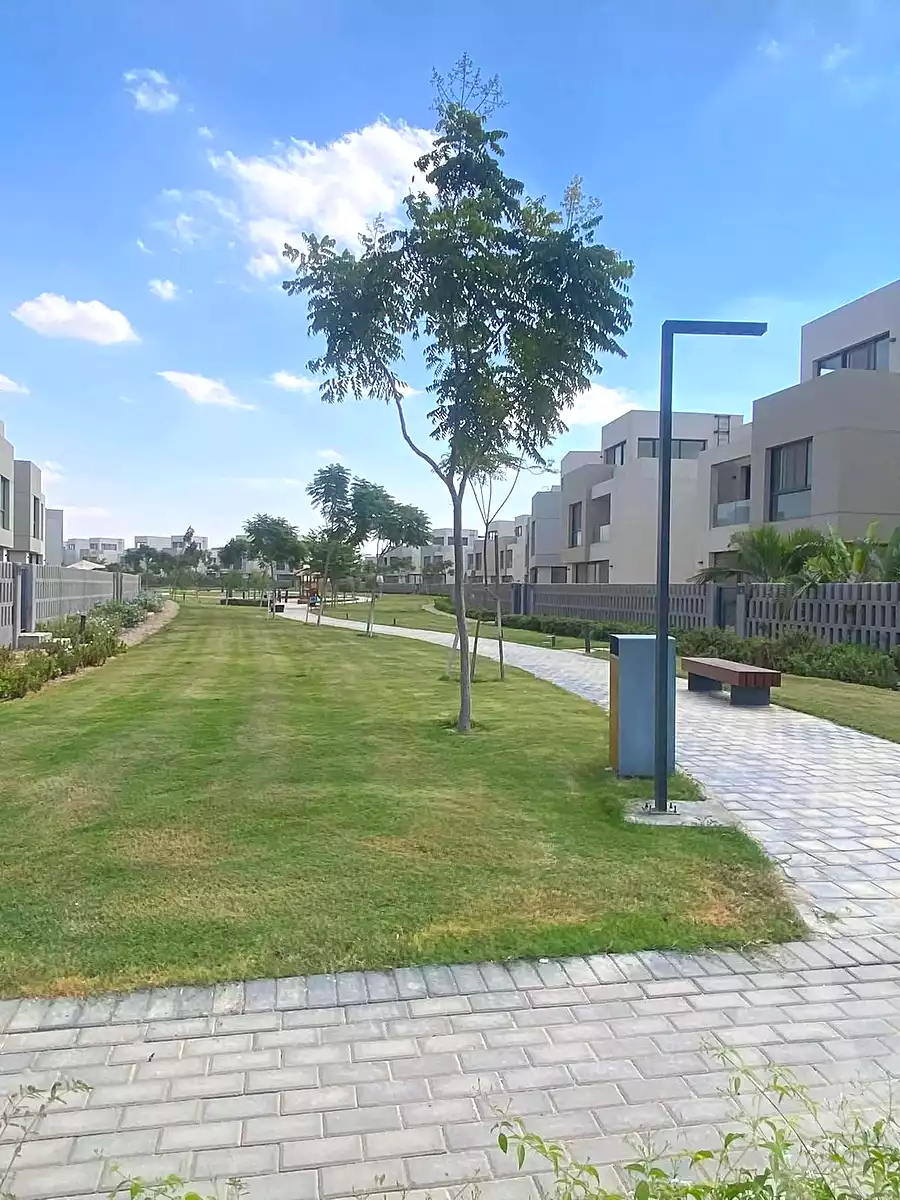 https://aqarmap.com.eg/ar/listing/7231192-for-sale-cairo-el-shorouk-compounds-al-burouj-compound-imkan